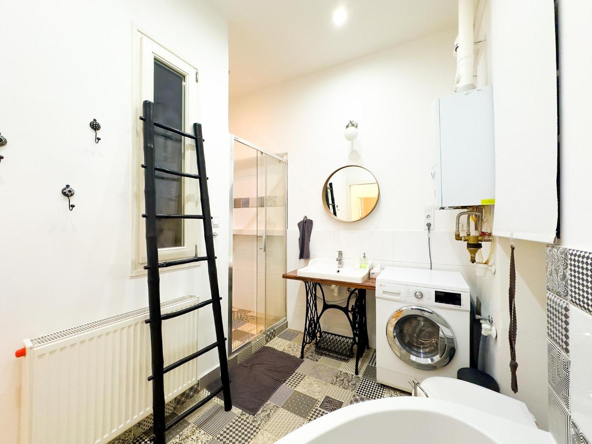 Spacious 4Br Oasis In Central Budapest - Bp Sky Buitenkant foto